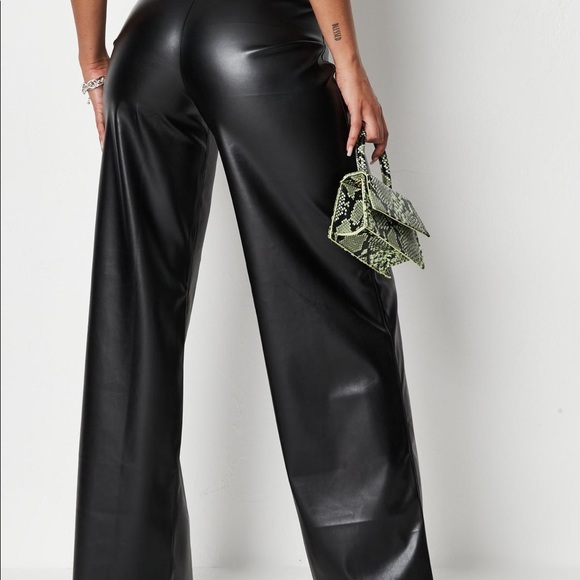 Missguided Pants - Faux leather straight leg trouser black